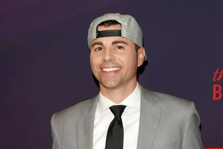 Mark Rober Net Worth: Engineer Turned YouTube Millionaire Mark Rober Net Worth